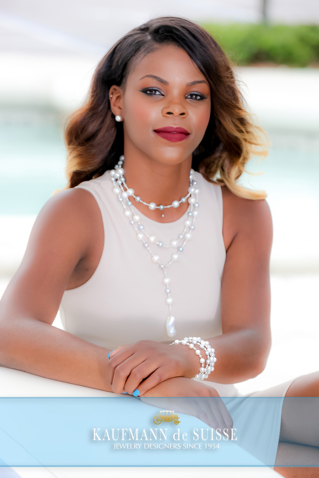 The Palm Beach Lariat Necklace in Grey and White Pearls