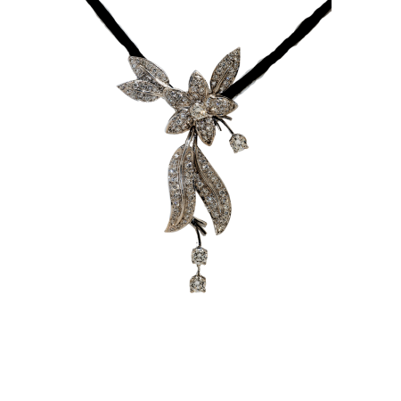 22985 Jasmin de Nuit Feuille Necklace Designed & Handmade by Kaufmann de Suisse in 18kt White Gold featuring 150 Round Brilliant Cut GSI Quality Diamonds