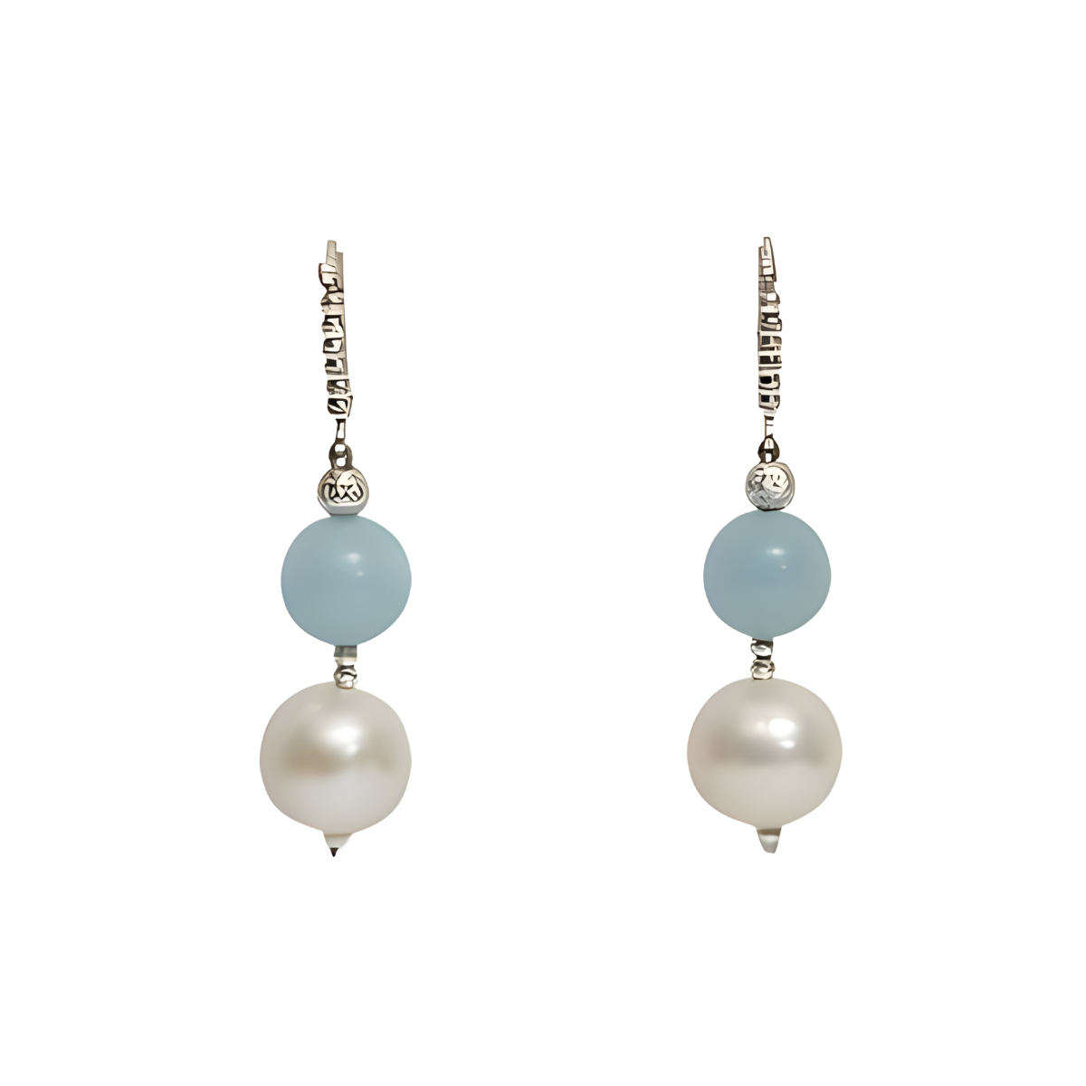 24015 Delicate and timeless